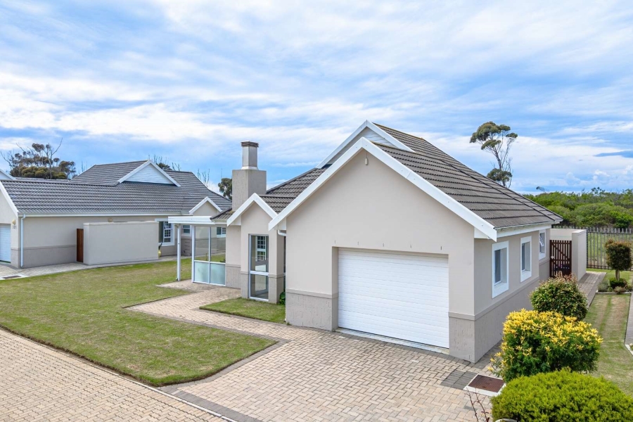 2 Bedroom Property for Sale in Heiderand Western Cape